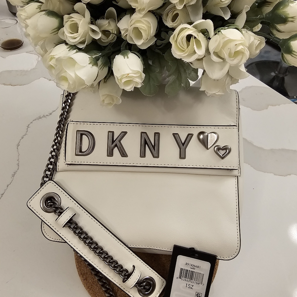DKNY